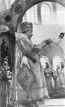 Святейший Патриарх Алексий II свершает первую Божественную литургию в соборе Двенадцати Апостолов Иоанновского женского монастыря.