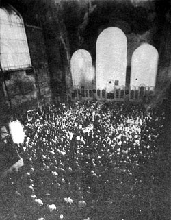 Отпевание Льва Николаевича Гумилева в церкви Воскресения Христова у Варшавского вокзала. 20 июня 1992 г.